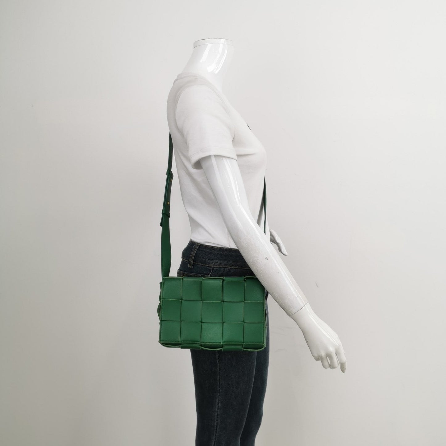 Bottega Veneta Cassette Crossbody - Rovelle Bags