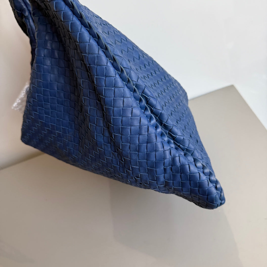 Bottega Veneta Veneta Shoulder Bag - Rovelle Bags