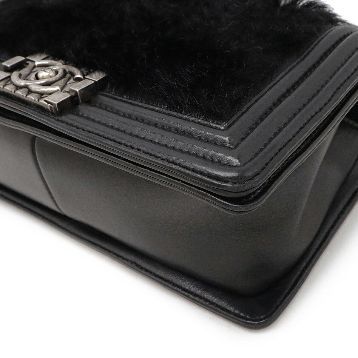 Chanel Classic Flap Shoulder Bag - Rovelle Bags