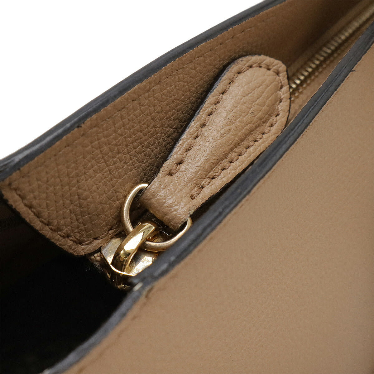 Burberry Tote - Rovelle Bags