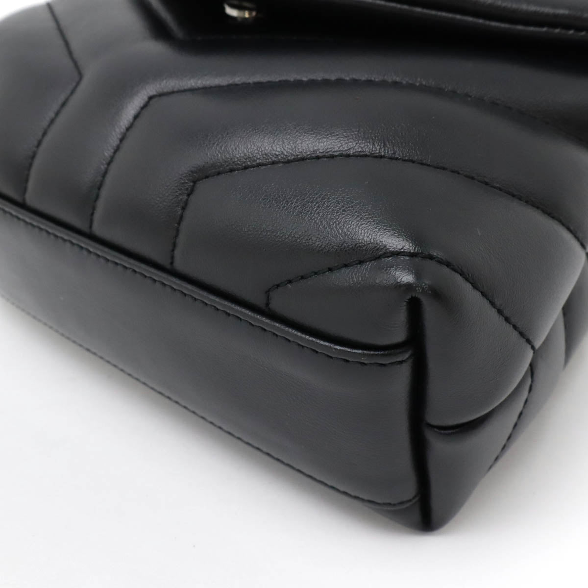 Saint Laurent Loulou Shoulder Bag - Rovelle Bags