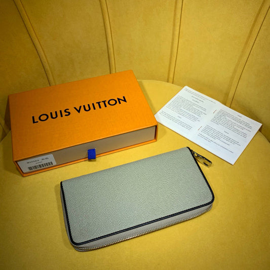 Louis Vuitton Luxury Bags 2305