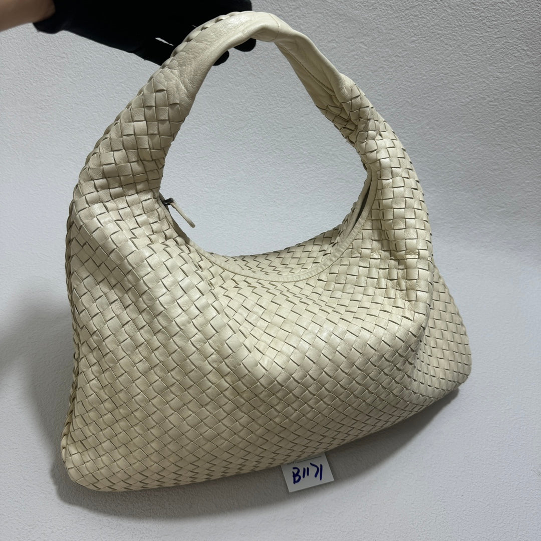 Bottega Veneta Veneta Shoulder Bag - Rovelle Bags