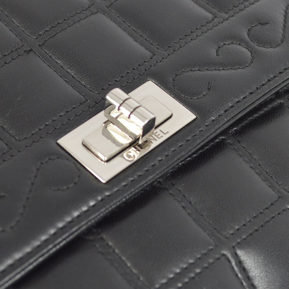 Chanel Shoulder Bag - Almora Bags