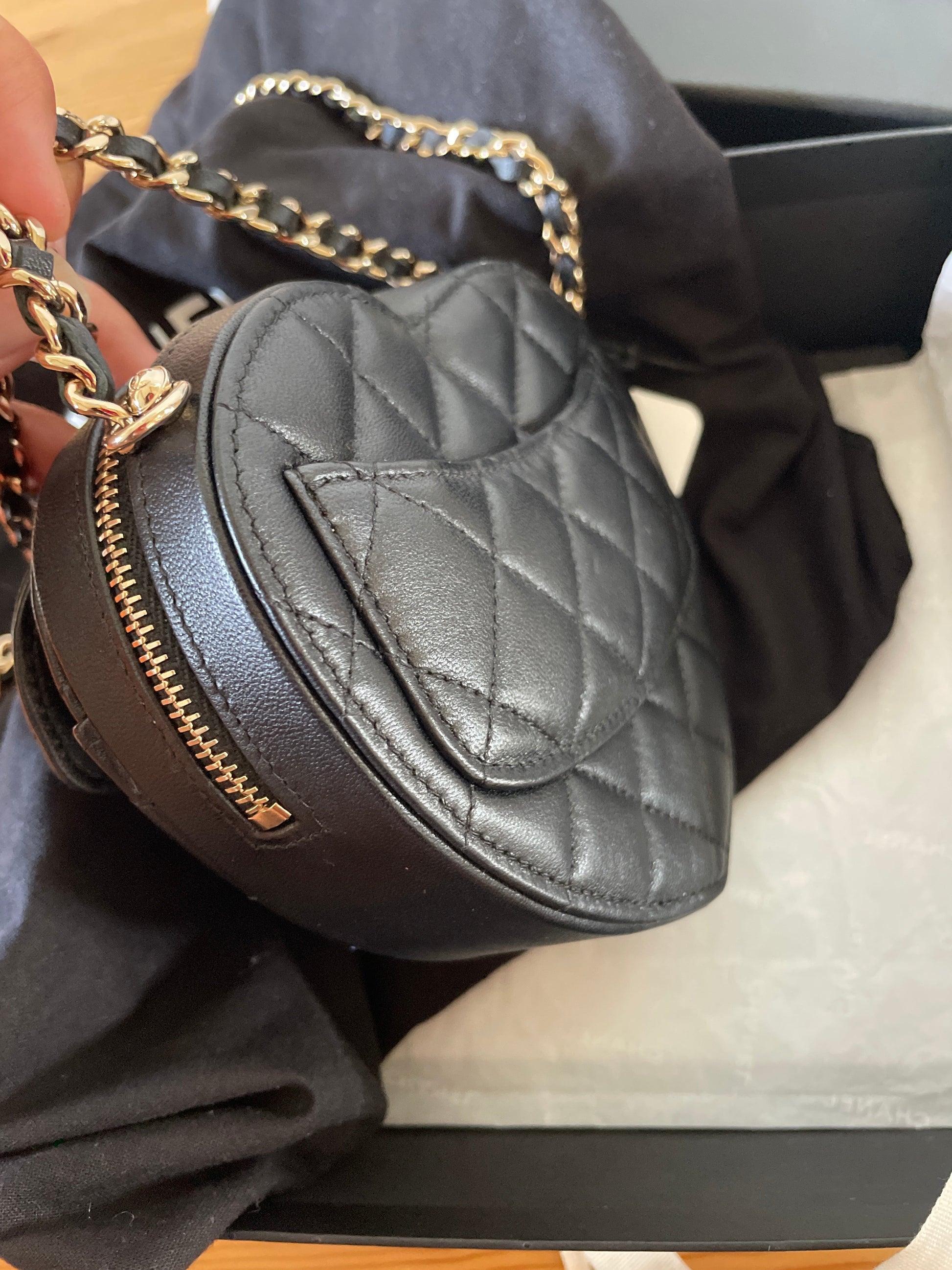 Chanel Chanel 22 Shoulder Bag - Rovelle Bags