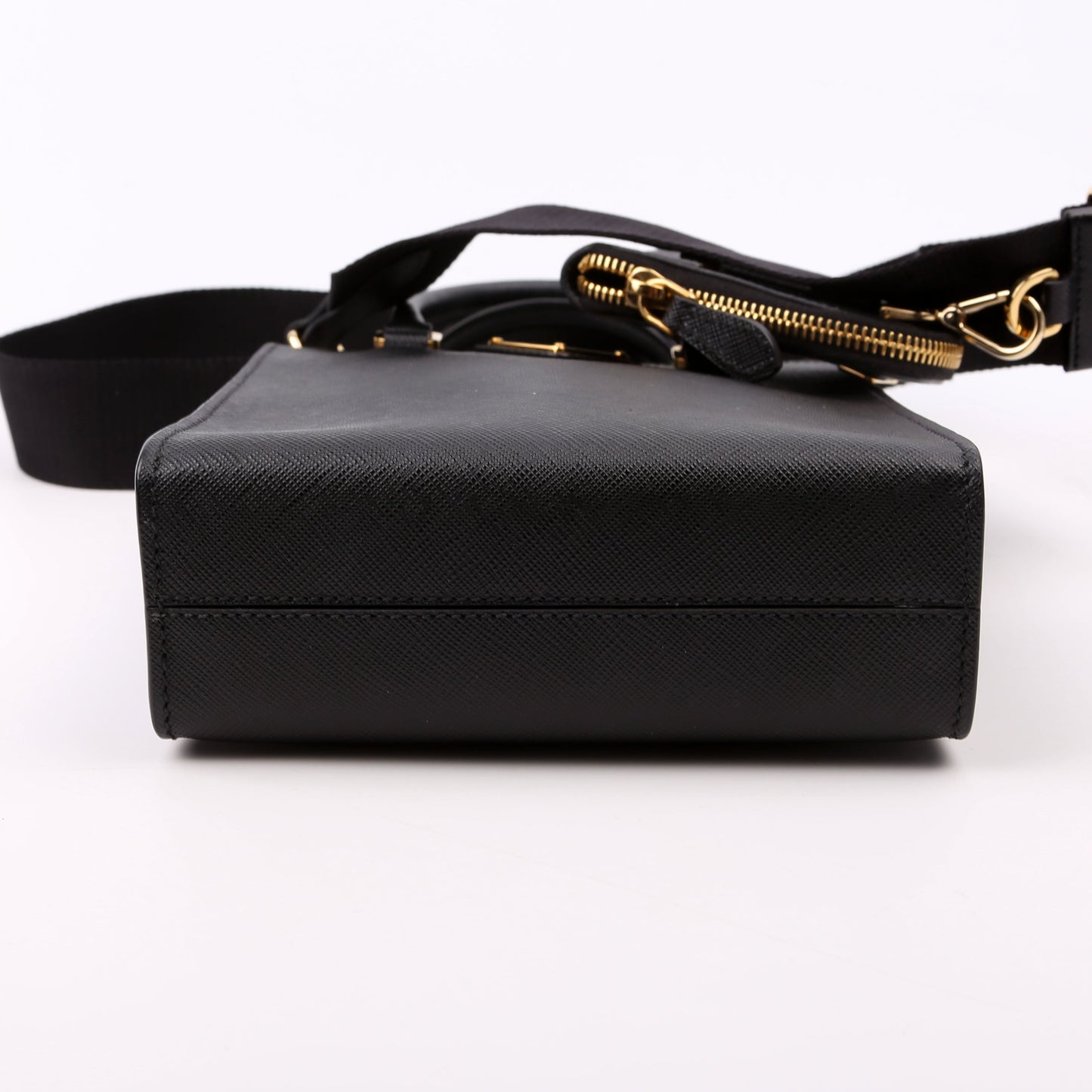Prada Saffiano Handbag - Rovelle Bags