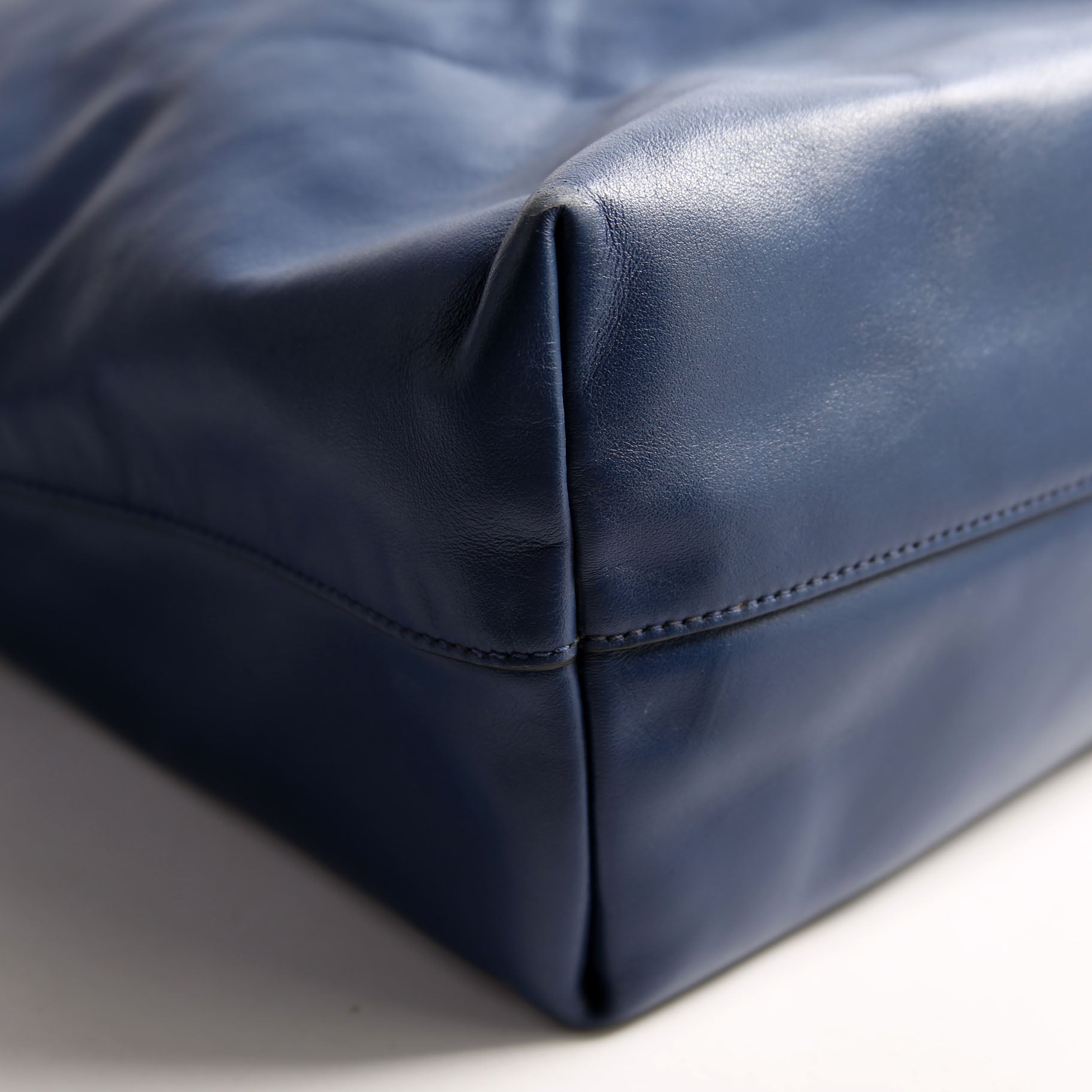 Prada Nylon Tote - Rovelle Bags