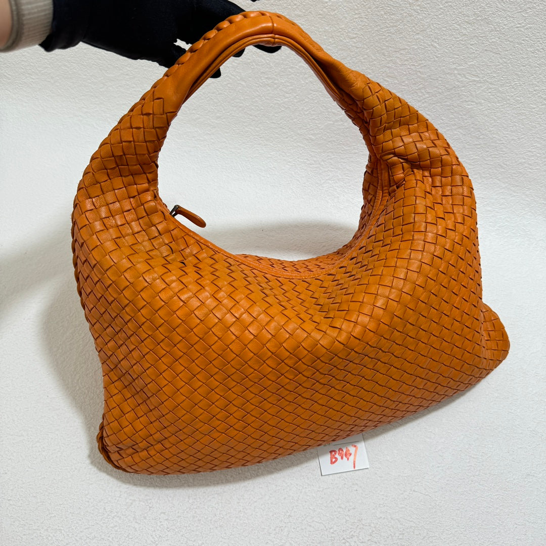 Bottega Veneta Veneta Shoulder Bag - Rovelle Bags