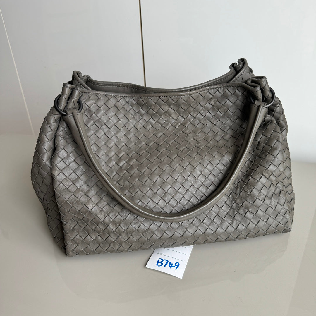 Bottega Veneta Veneta Shoulder Bag - Rovelle Bags