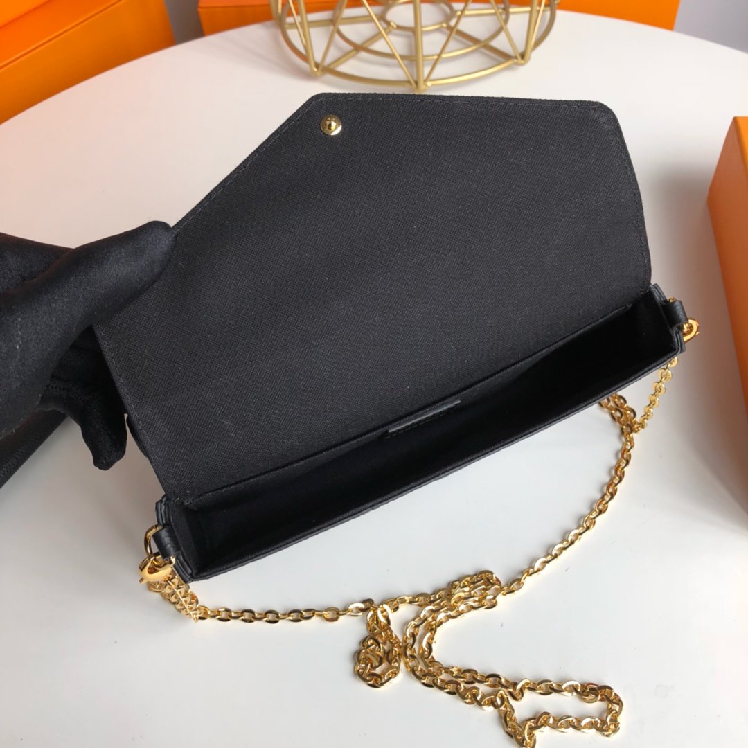 Louis Vuitton félicie pochette