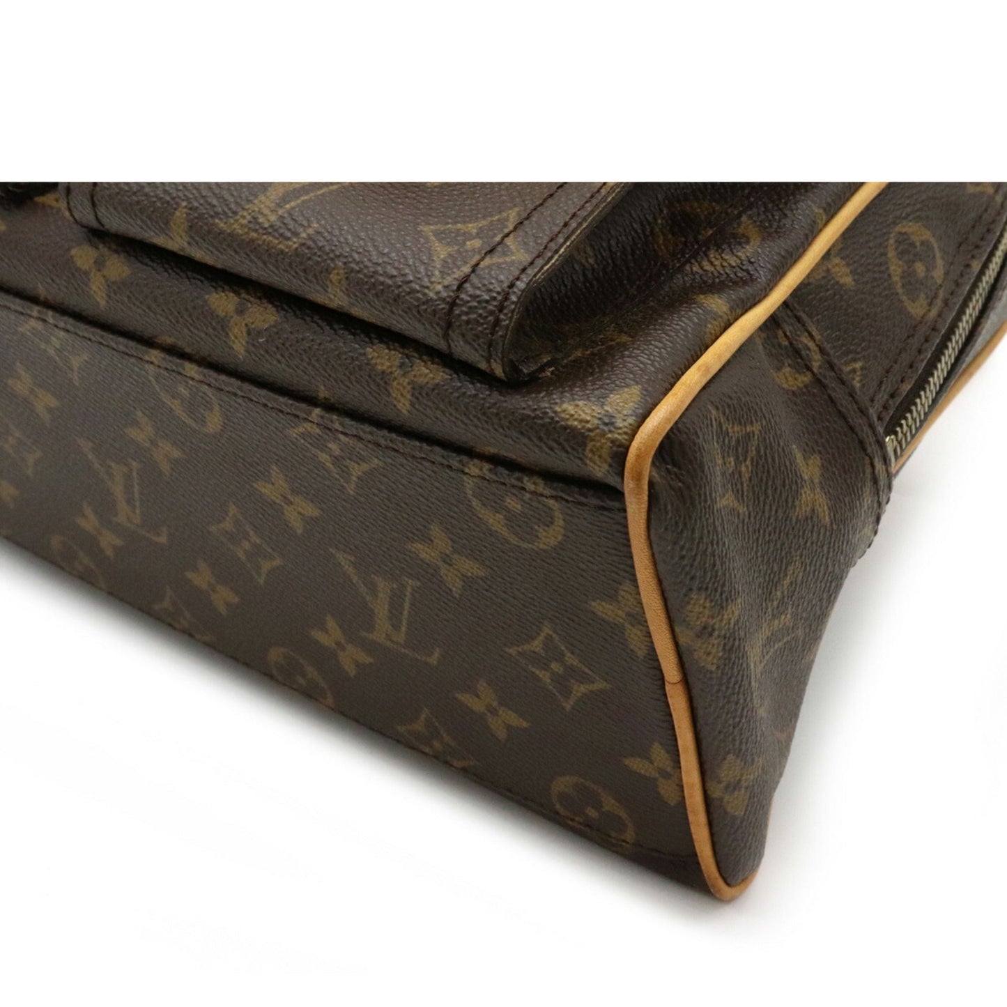 Louis Vuitton Monogram Manhattan PM Handbag M40026