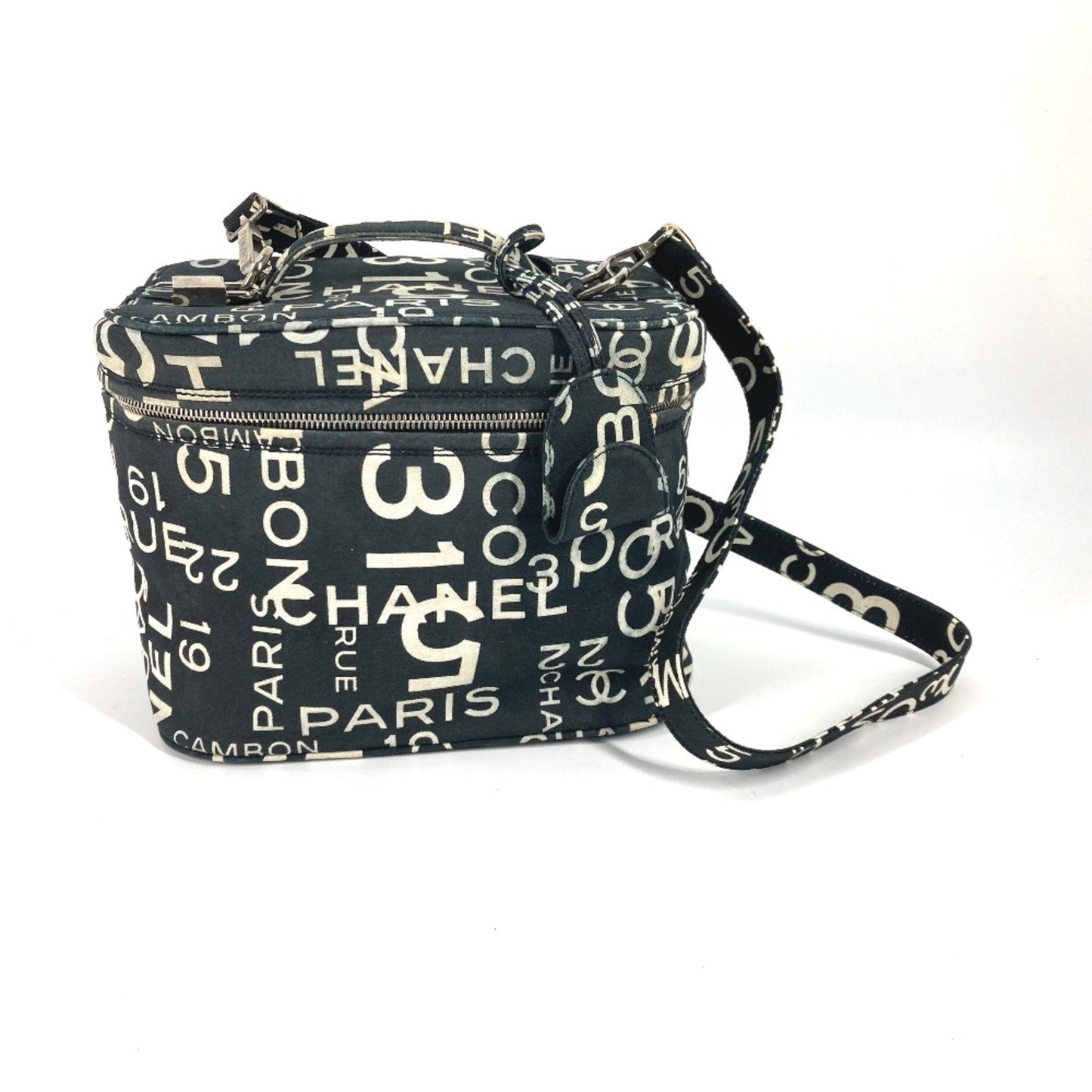 Chanel Shoulder Bag - Almora Bags