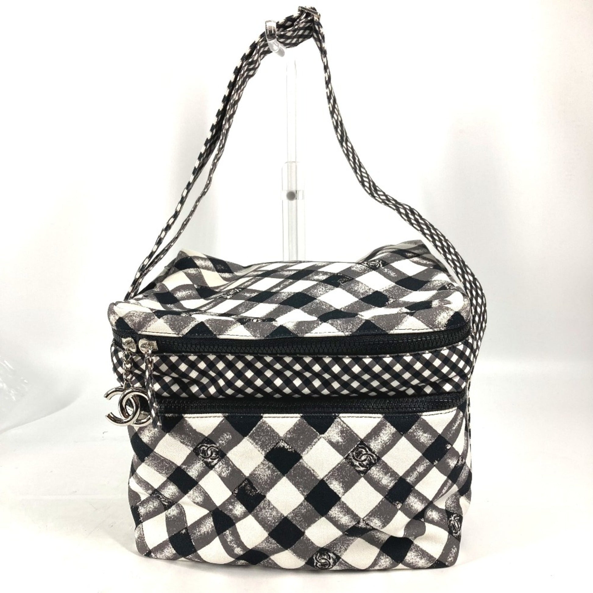 Chanel Shoulder Bag - Almora Bags