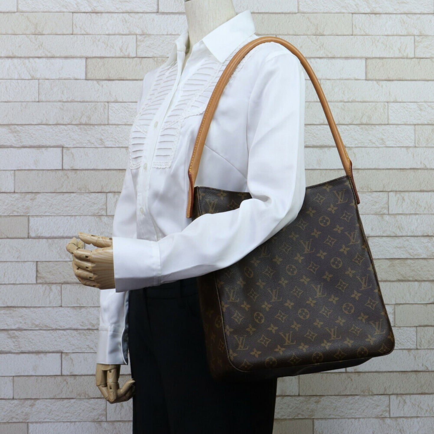 Louis Vuitton Looping GM Monogram Shoulder Bag Brown Ladies