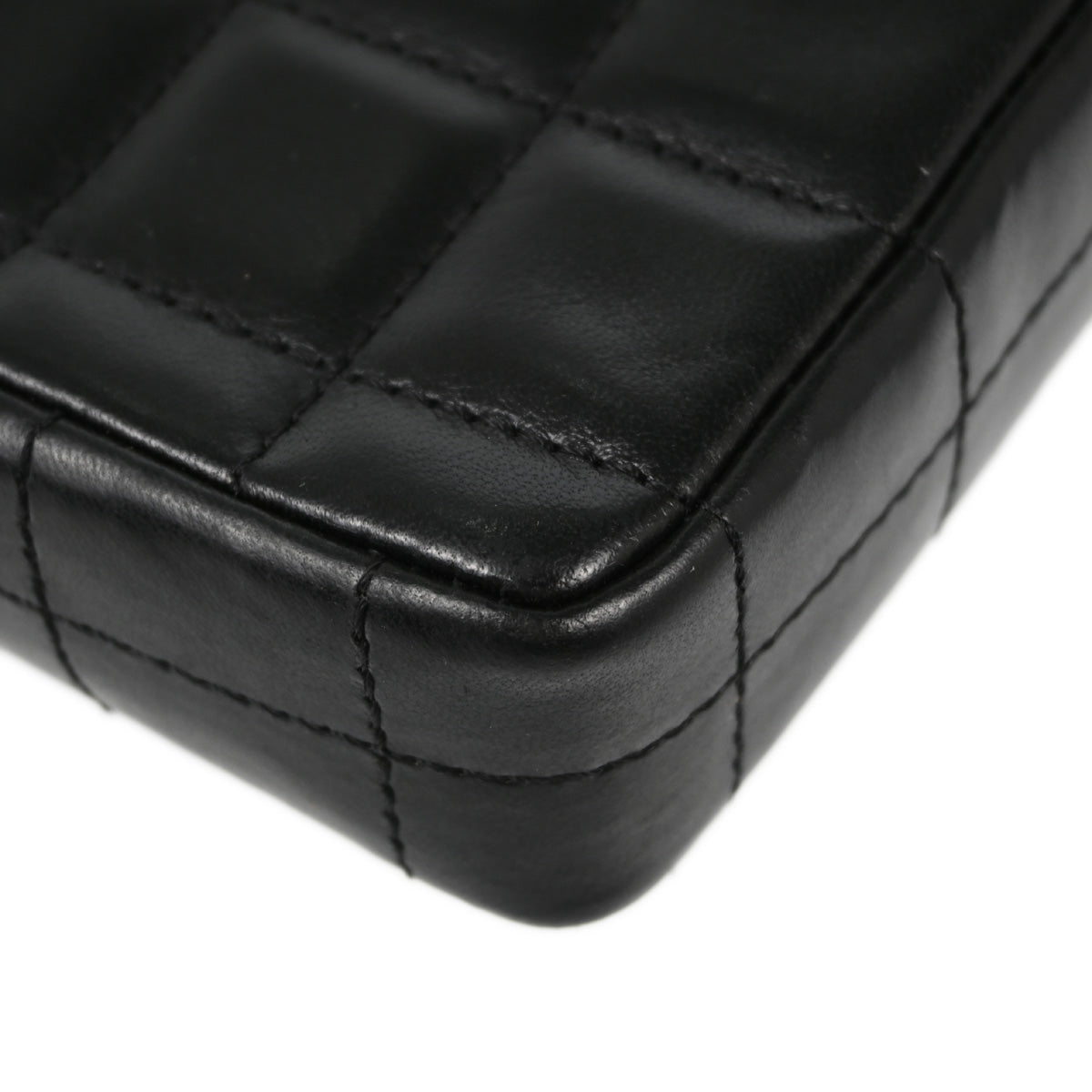 Chanel Shoulder Bag - Almora Bags