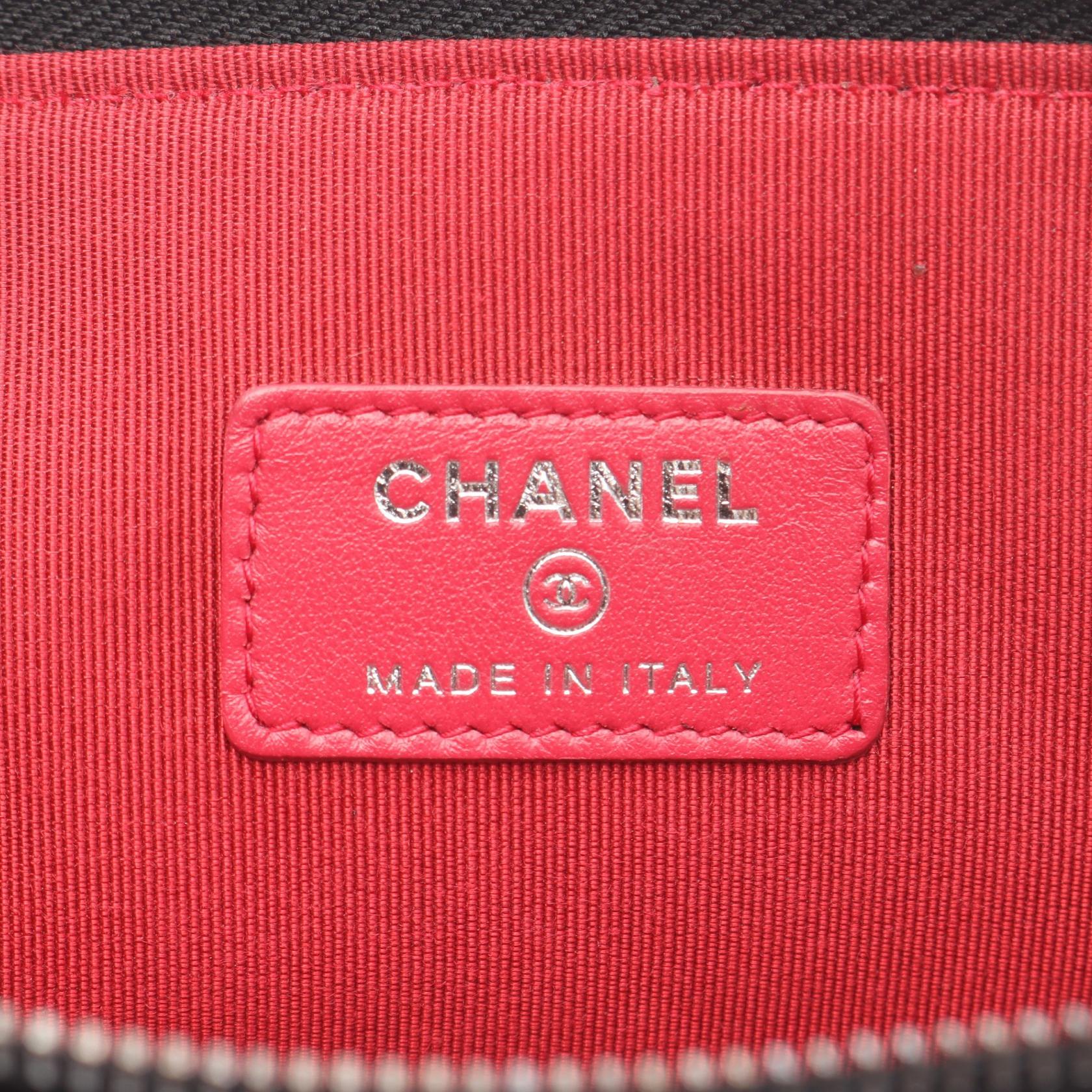 Chanel Gabrielle Clutch Bag - Rovelle Bags