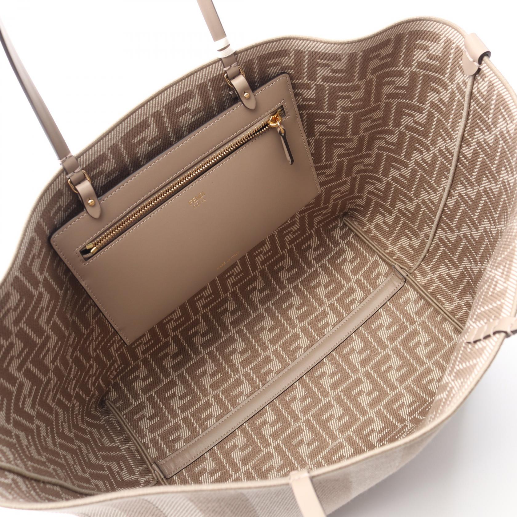 Fendi Peekaboo Handbag - Rovelle Bags