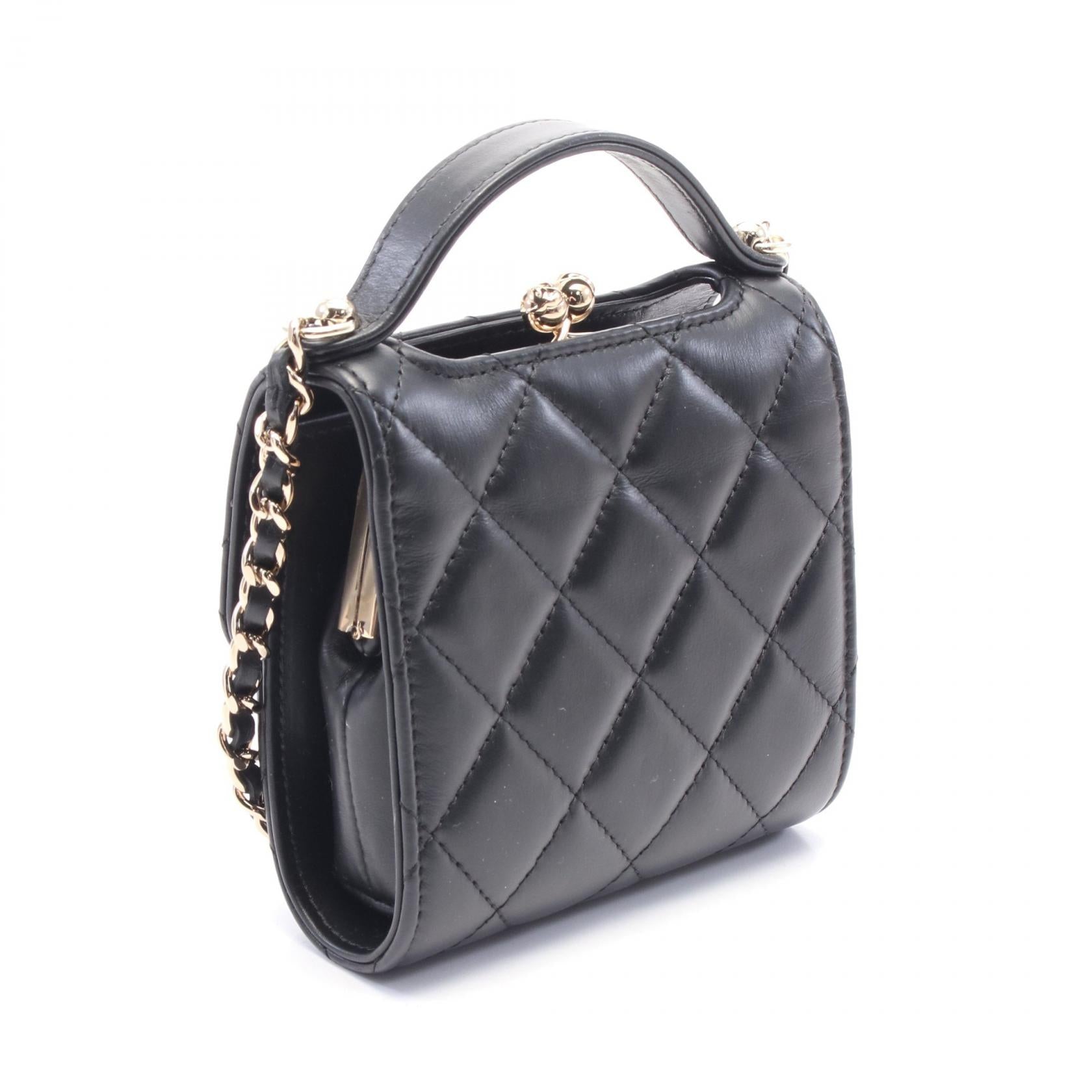 Chanel Matelasse Leather Shoulder Bag - Rovelle Bags
