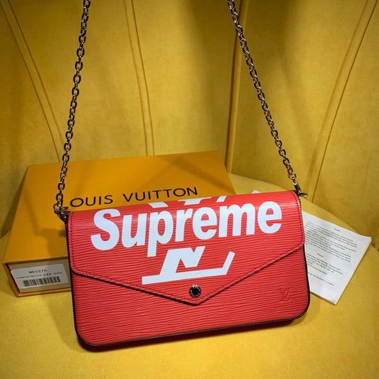 Louis Vuitton Luxury Bags 1962