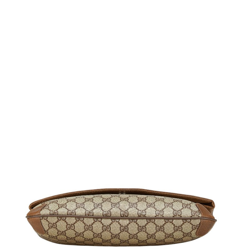 Gucci GG Supreme PVC clutch bag