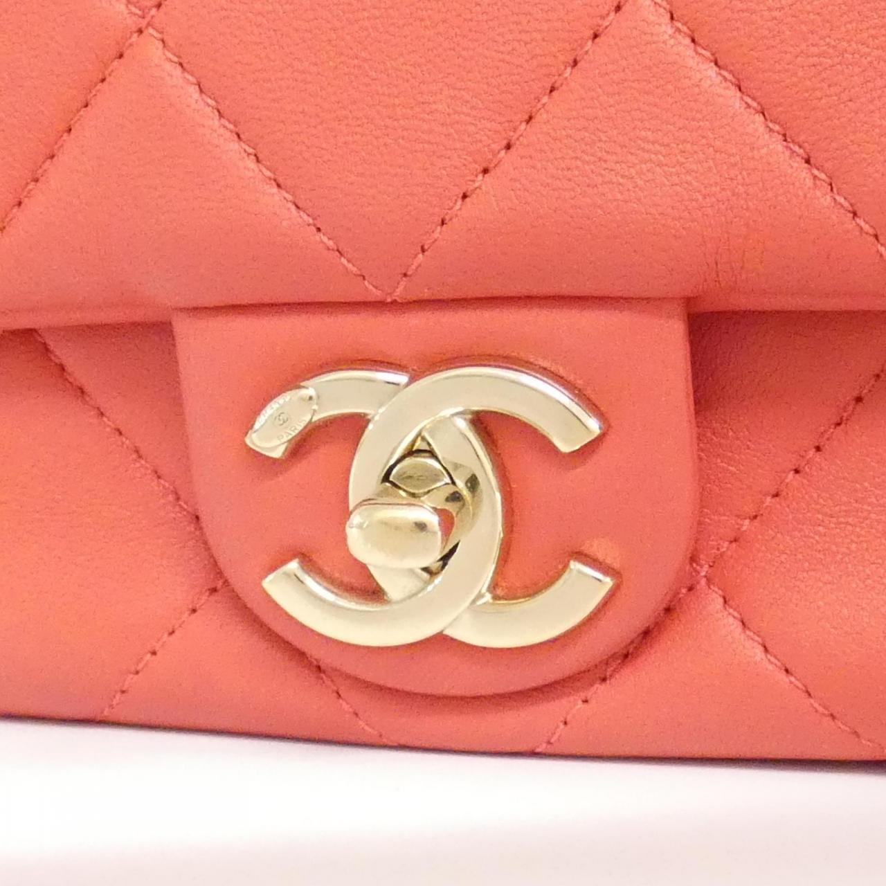 Chanel Lambskin Shoulder Bag - Rovelle Bags