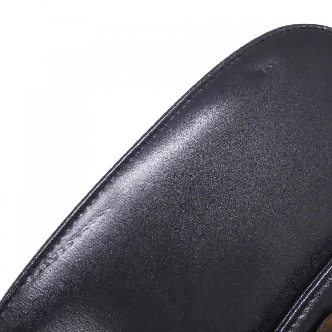 Gucci Leather Shoulder Bag