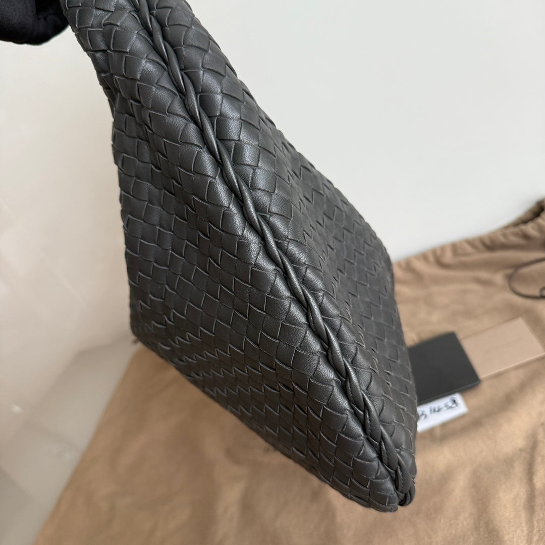 Bottega Veneta Veneta Shoulder Bag - Rovelle Bags
