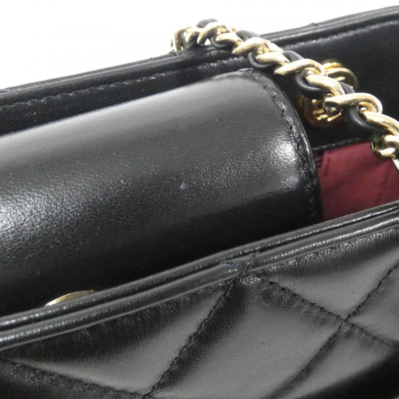 Chanel AS5215 Lambskin Shoulder Bag