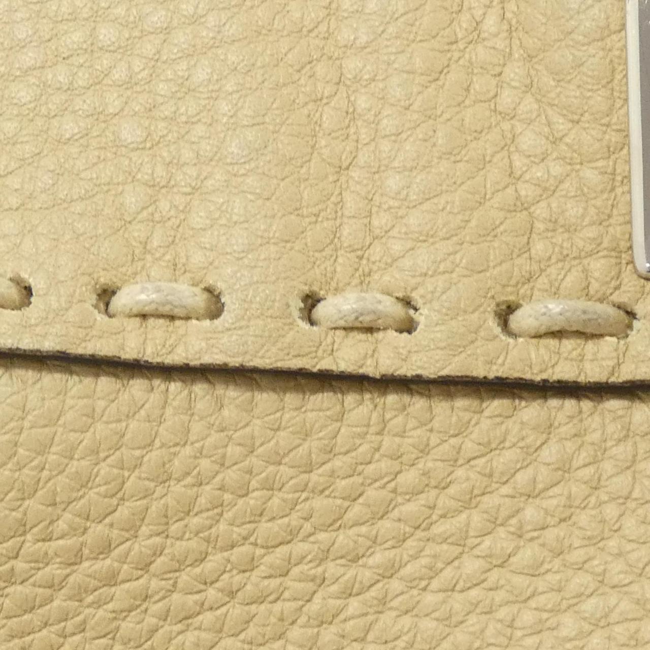 Fendi Peekaboo Handbag - Rovelle Bags