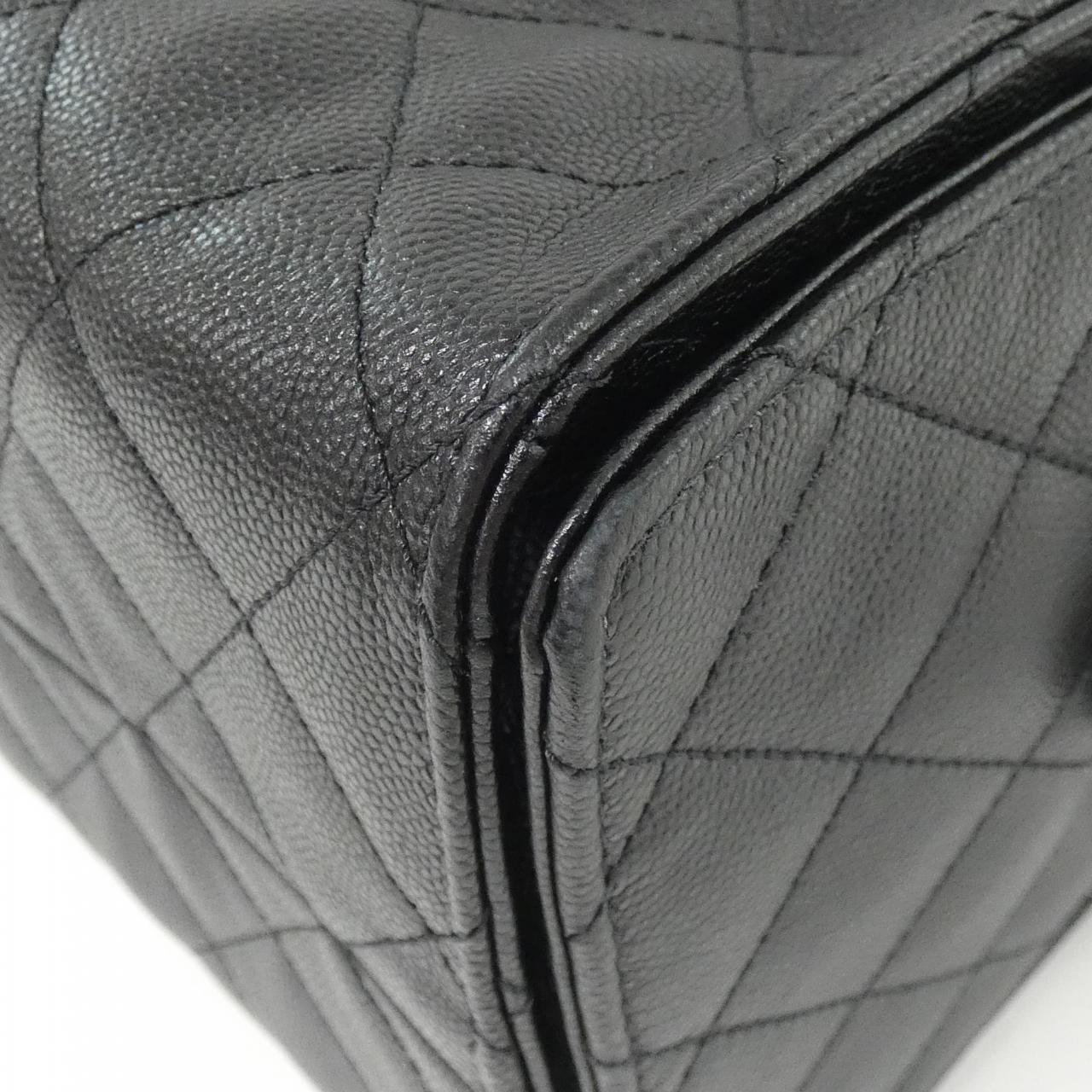 Chanel 25 Caviar Skin Shoulder Bag - Rovelle Bags