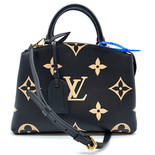Handbag Luxury Designer By Louis Vuitton Size: Small