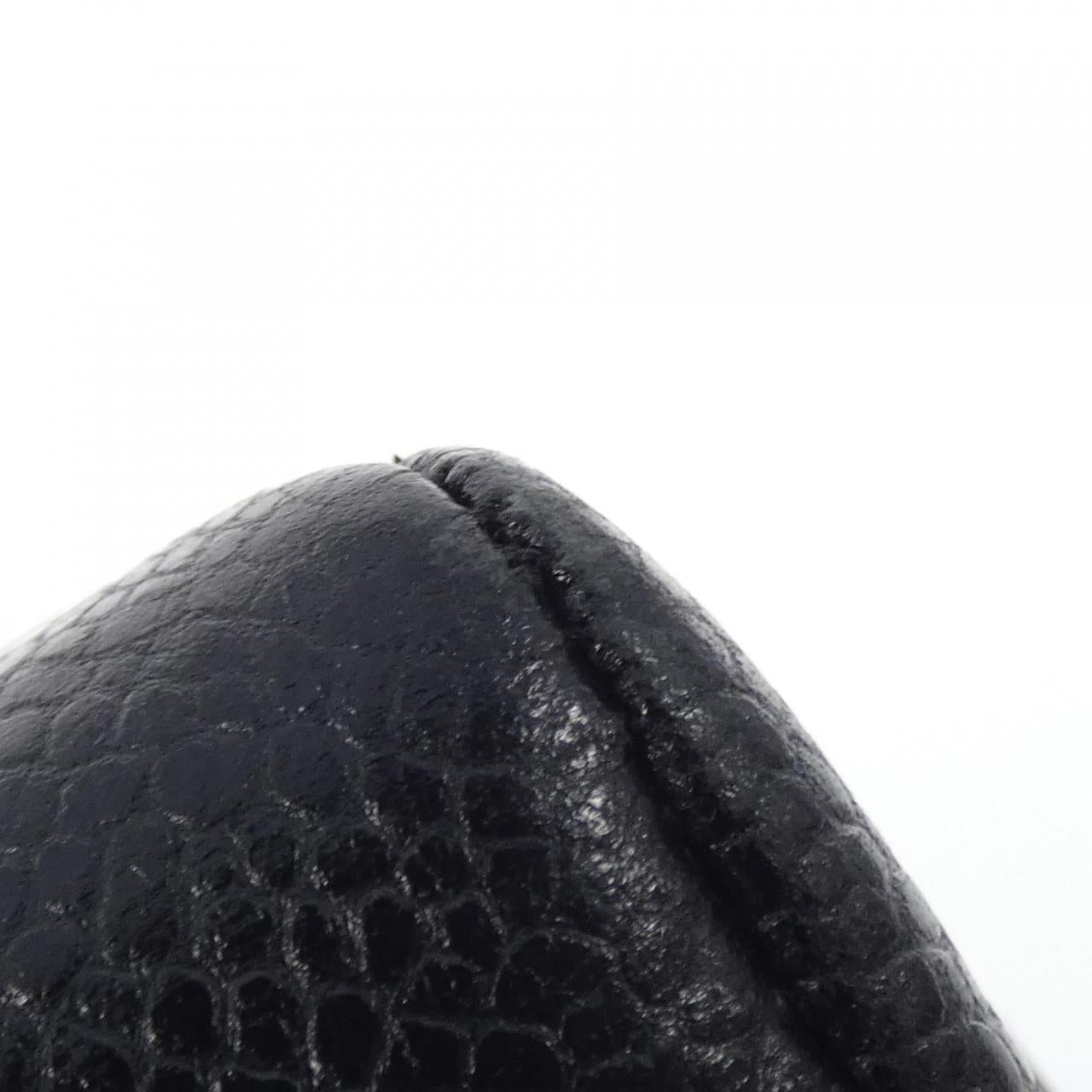 Chanel Caviar Skin Shoulder Bag - Rovelle Bags