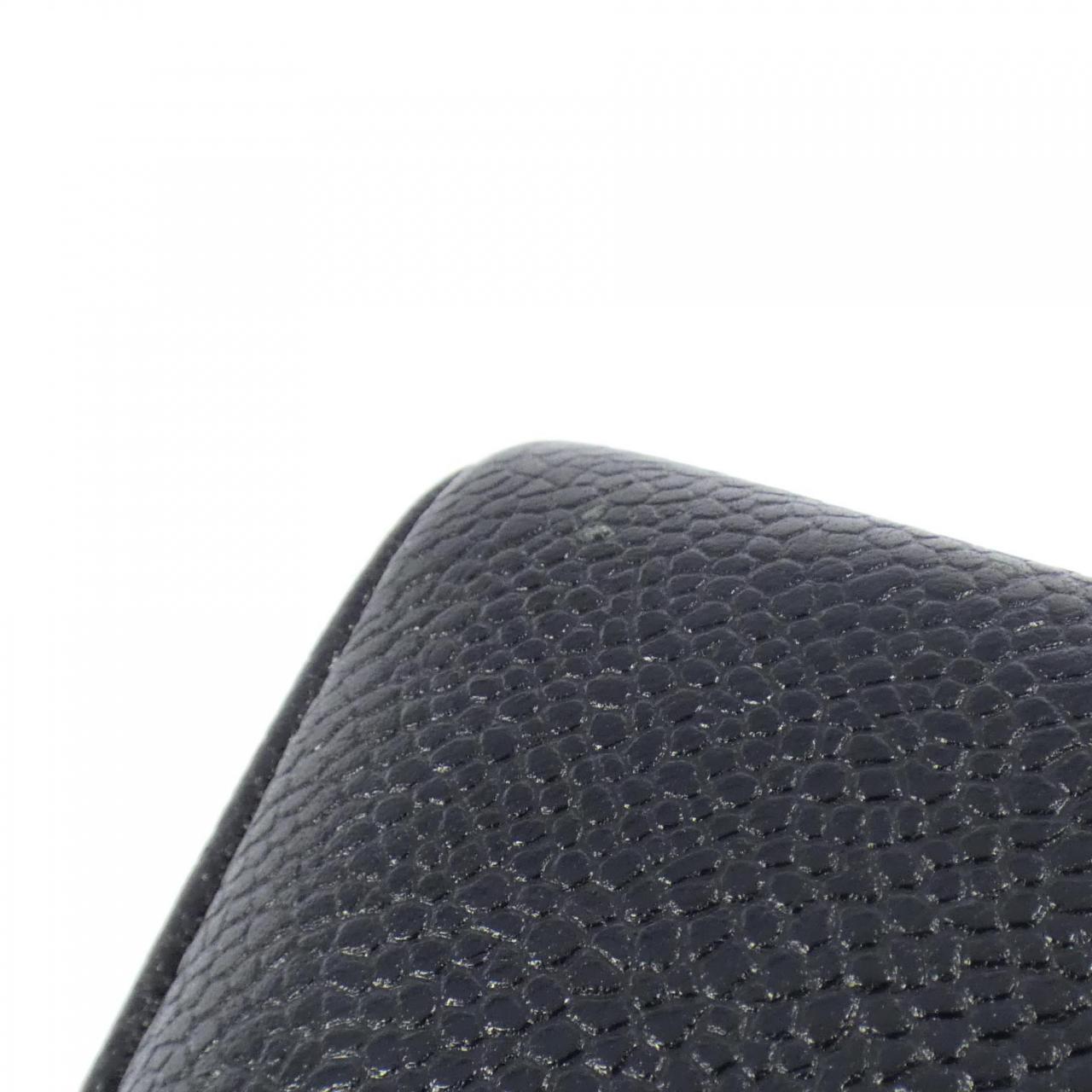 Chanel Caviar Skin Shoulder Bag