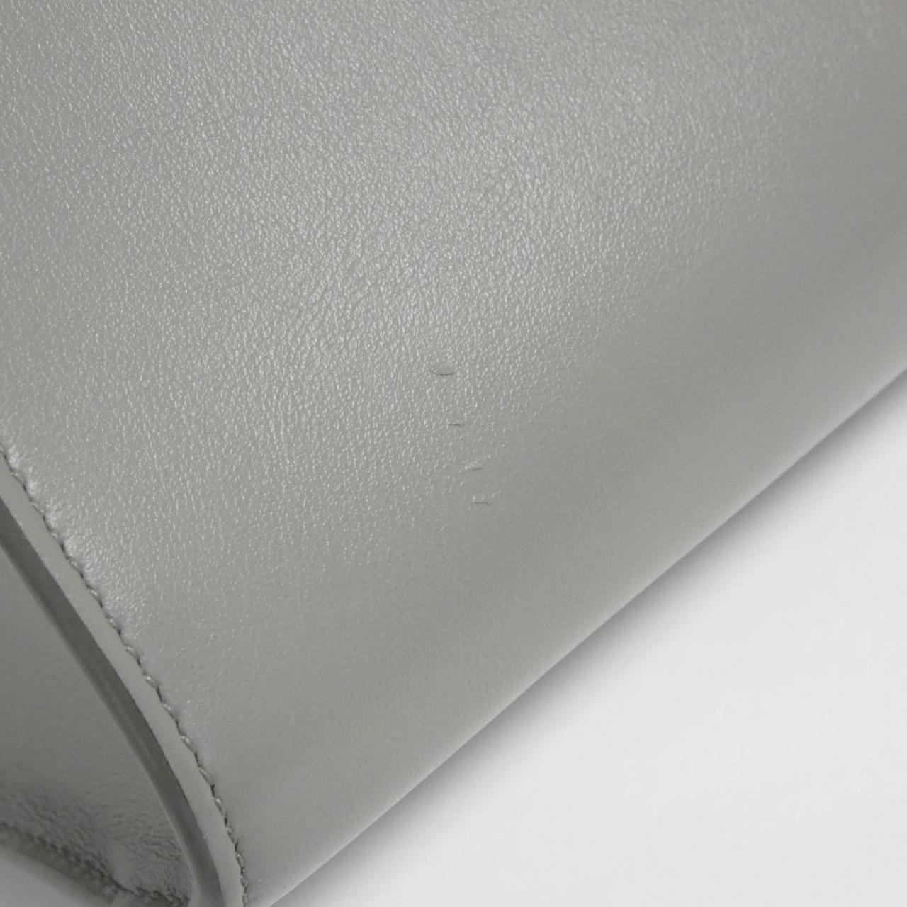 Saint Laurent Monogram Handbag - Rovelle Bags