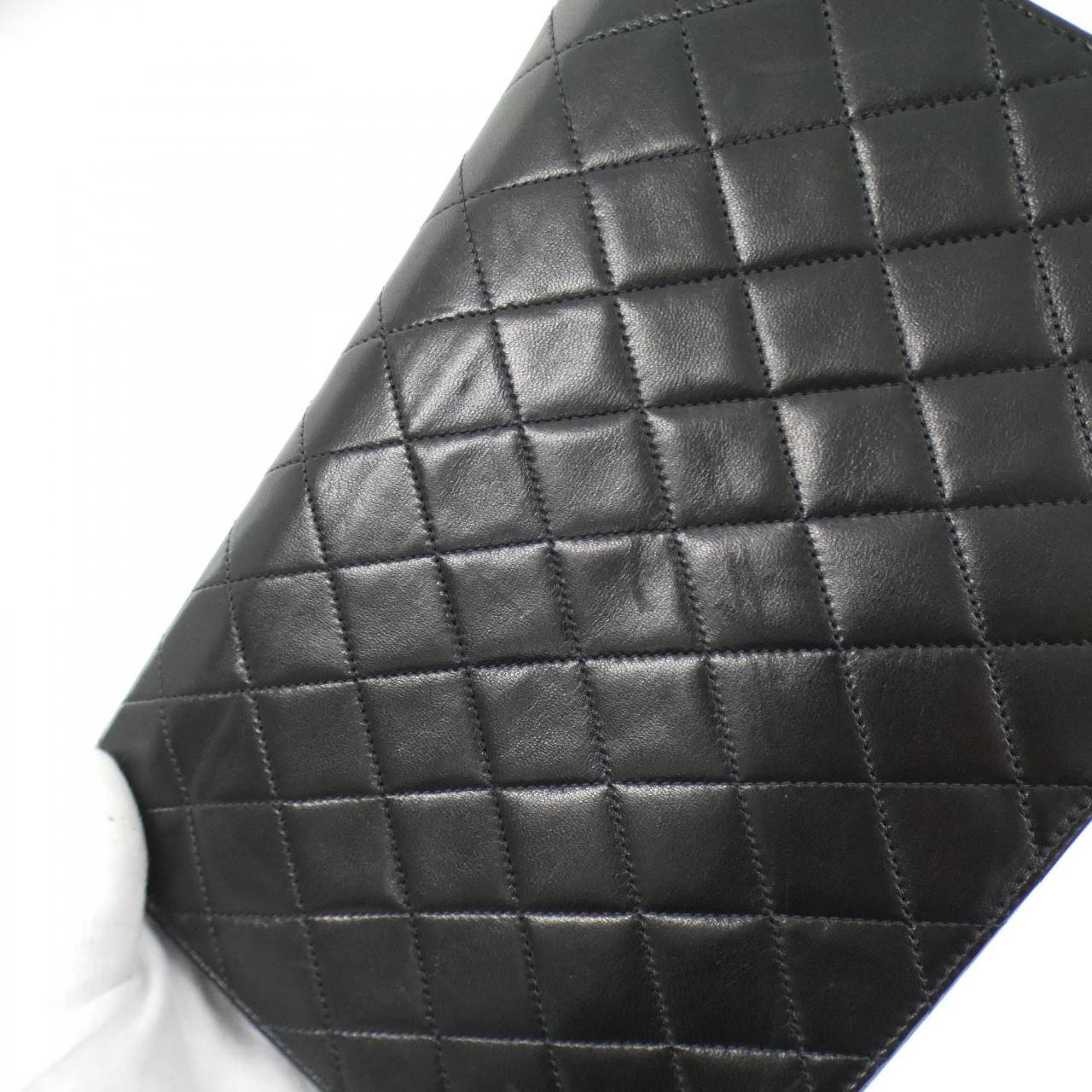Chanel Lambskin Shoulder Bag - Rovelle Bags