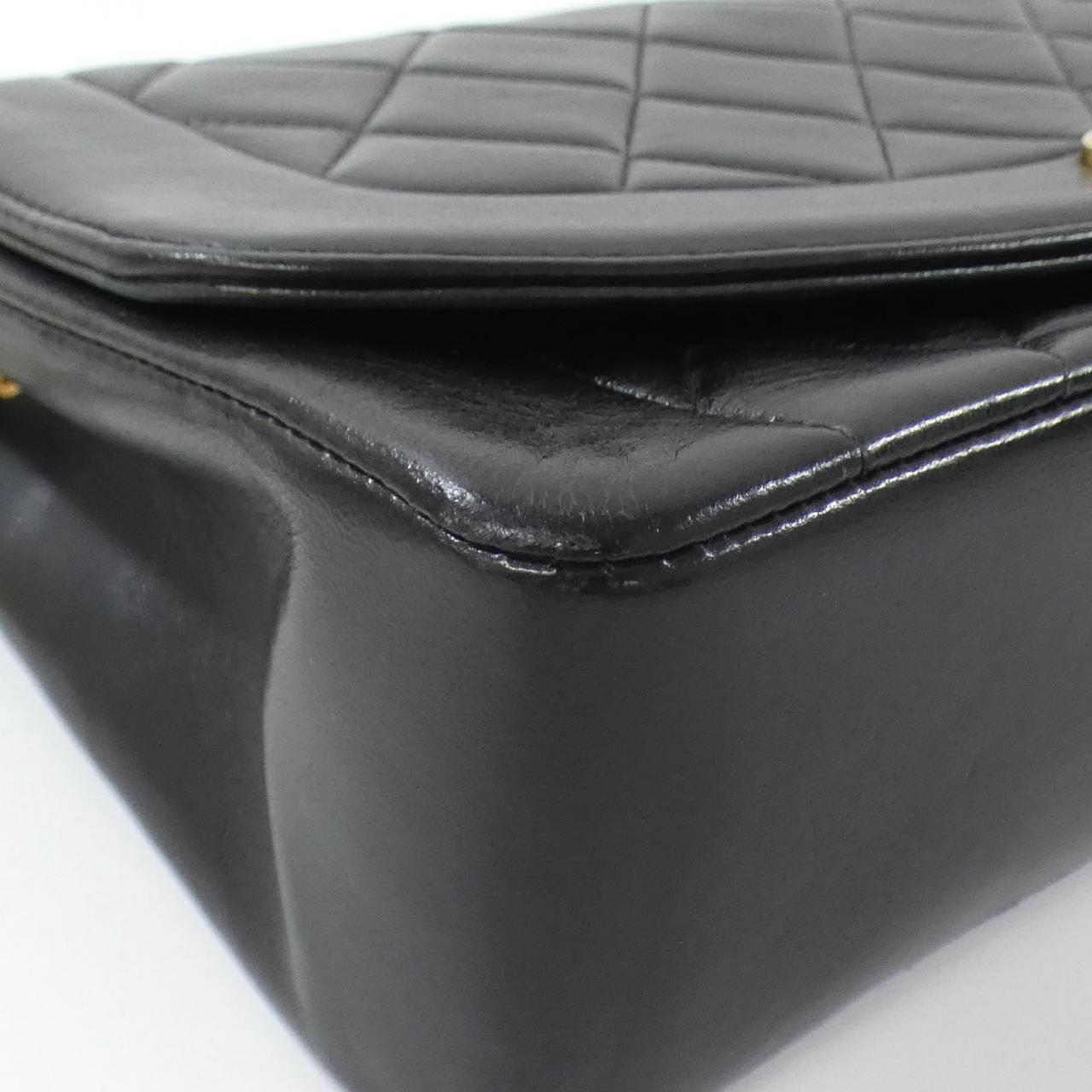 Chanel Lambskin Shoulder Bag - Rovelle Bags
