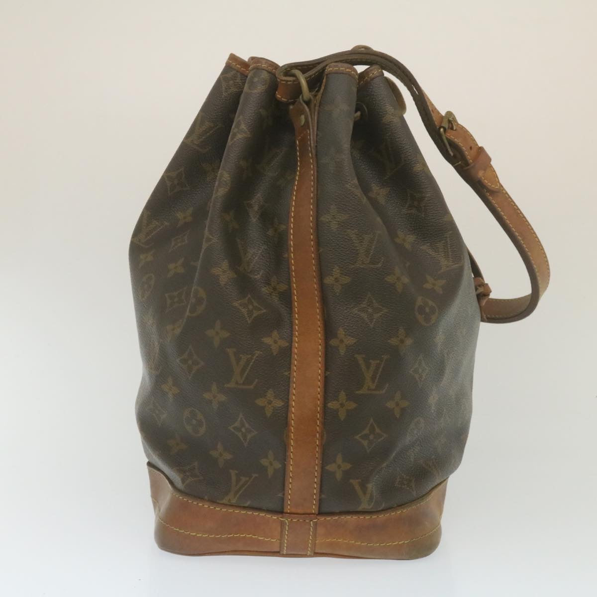 LOUIS VUITTON Monogram Noe Shoulder Bag M42224 LV 29290