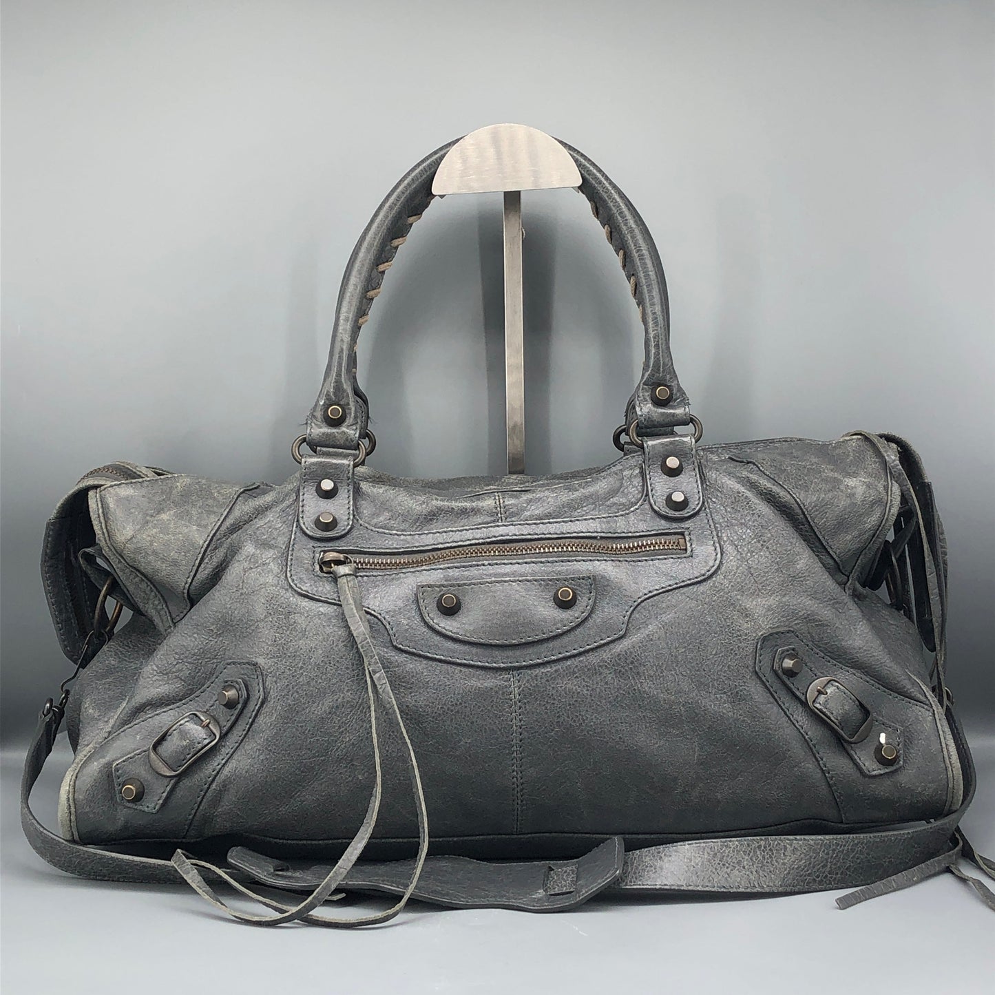 Balenciaga Classic City Distressed Leather Shoulder Handbag Grey