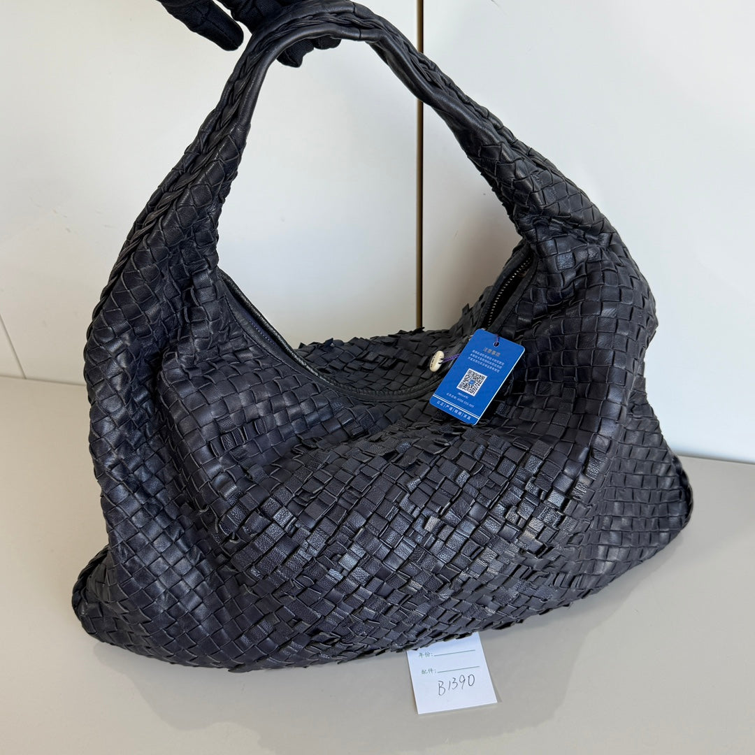 Bottega Veneta Veneta Shoulder Bag - Rovelle Bags
