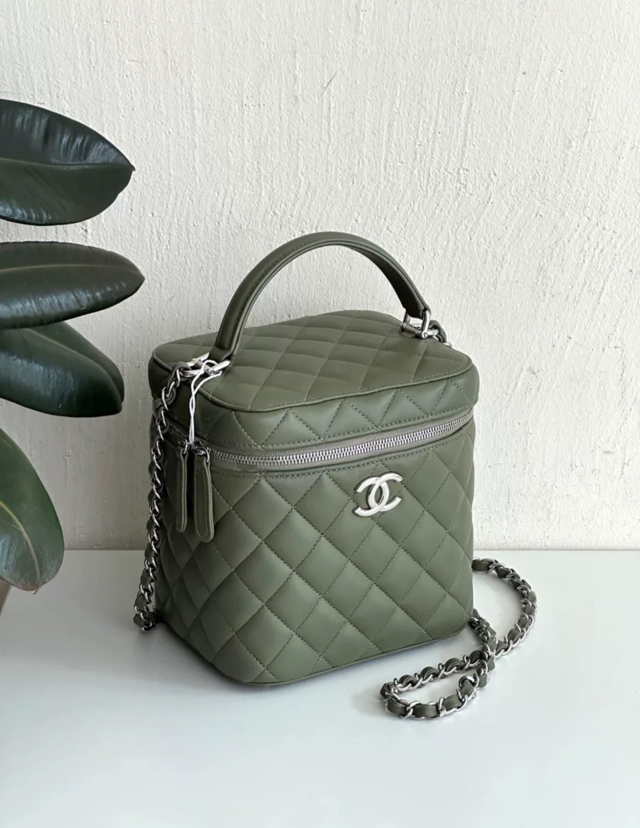 Chanel Vanity Clutch - Rovelle Bags