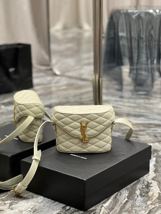 Yves Saint Laurent - Bags - 032