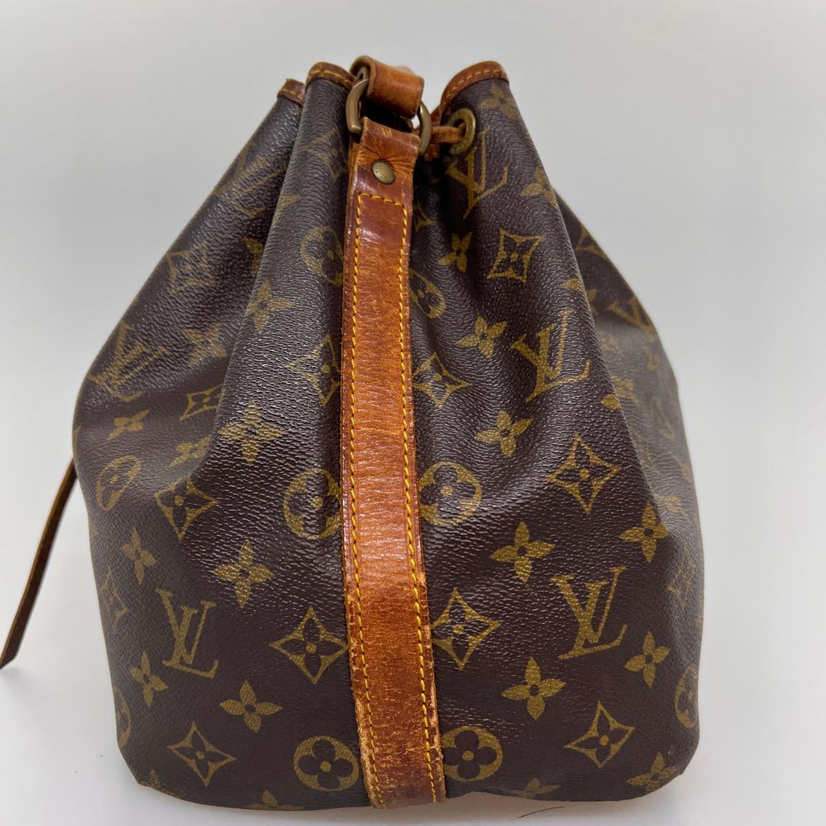 LOUIS VUITTON Monogram Petit Noe Shoulder Bag M42226 LV 32554