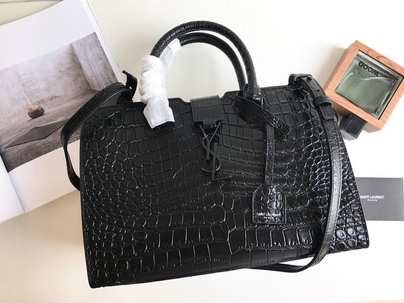 Yves Saint Laurent - Bags - 400
