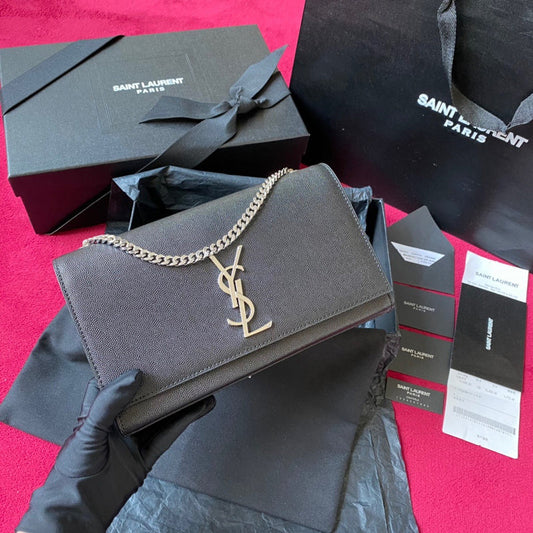 Yves Saint Laurent Day Modern Handbag