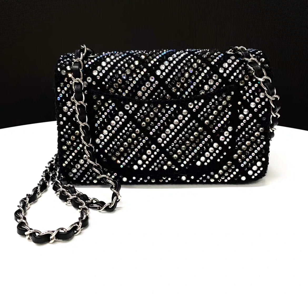Chanel Chanel 22 Shoulder Bag - Rovelle Bags