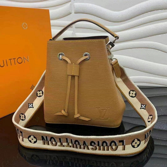 Louis Vuitton Luxury Bags 2490