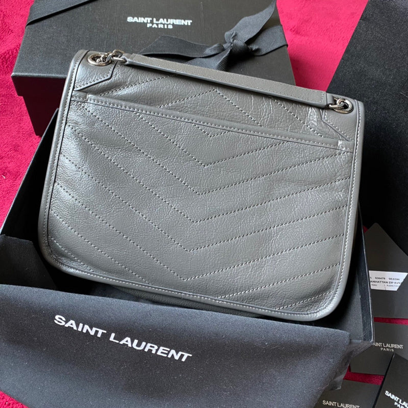 Yves Saint Laurent Boutique Classic Handbag