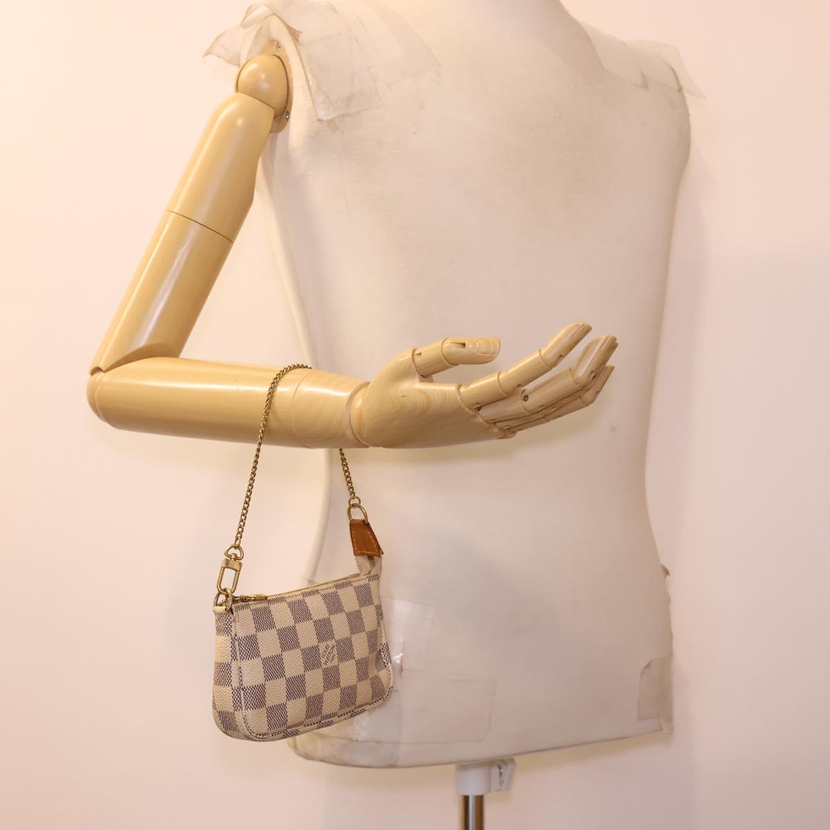 LOUIS VUITTON Damier Azur Mini Pochette Accessoires Pouch N58010 LV 40214