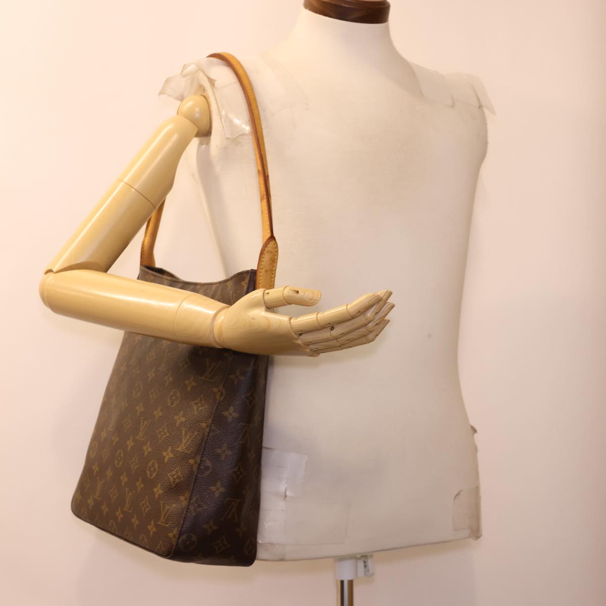 LOUIS VUITTON Monogram Looping GM Shoulder Bag M51145 LV 40509