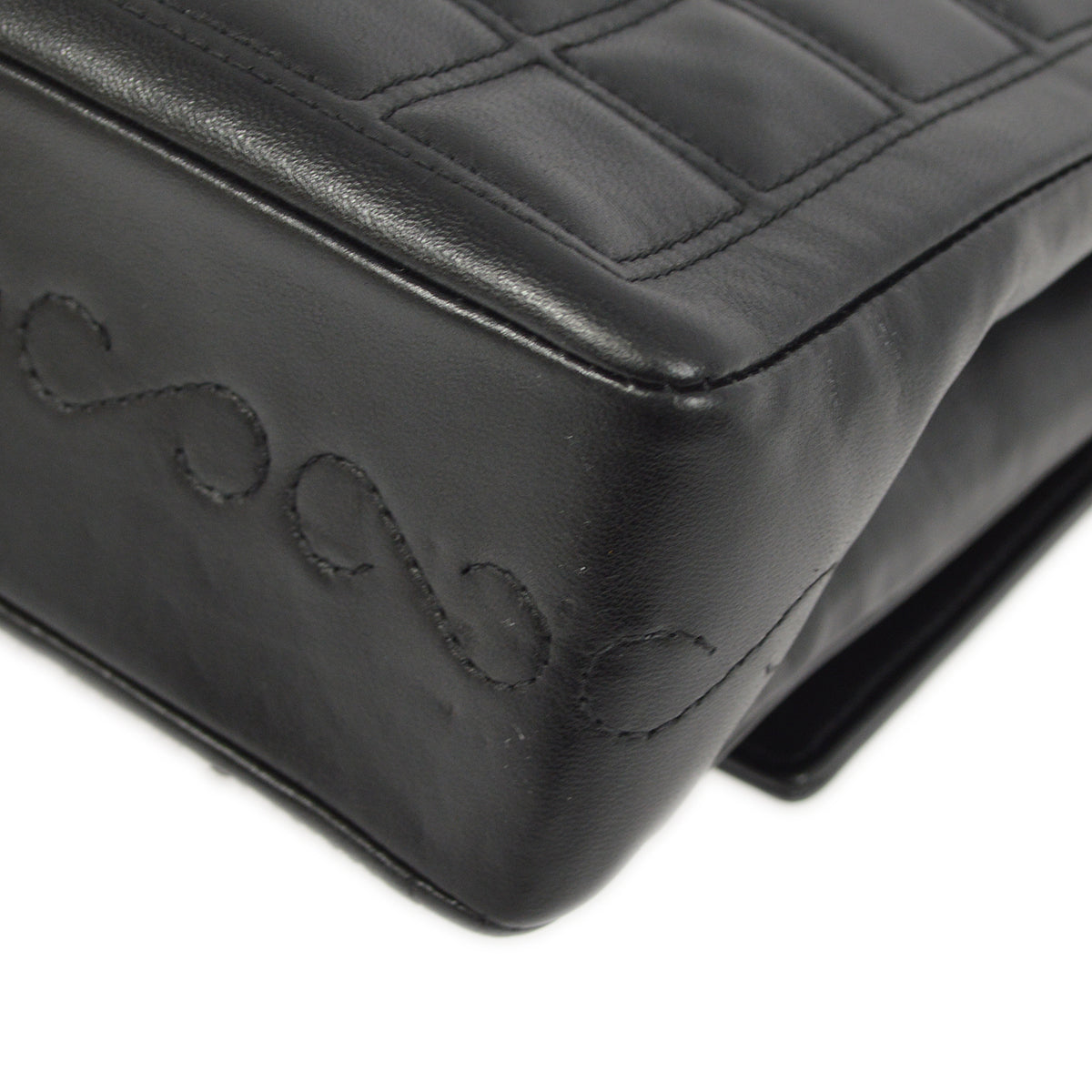 Chanel Shoulder Bag - Almora Bags